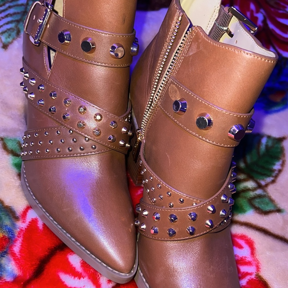 Michael Kors Dover Astor Stud Leather Ankle Boots💥 - Picture 6 of 8